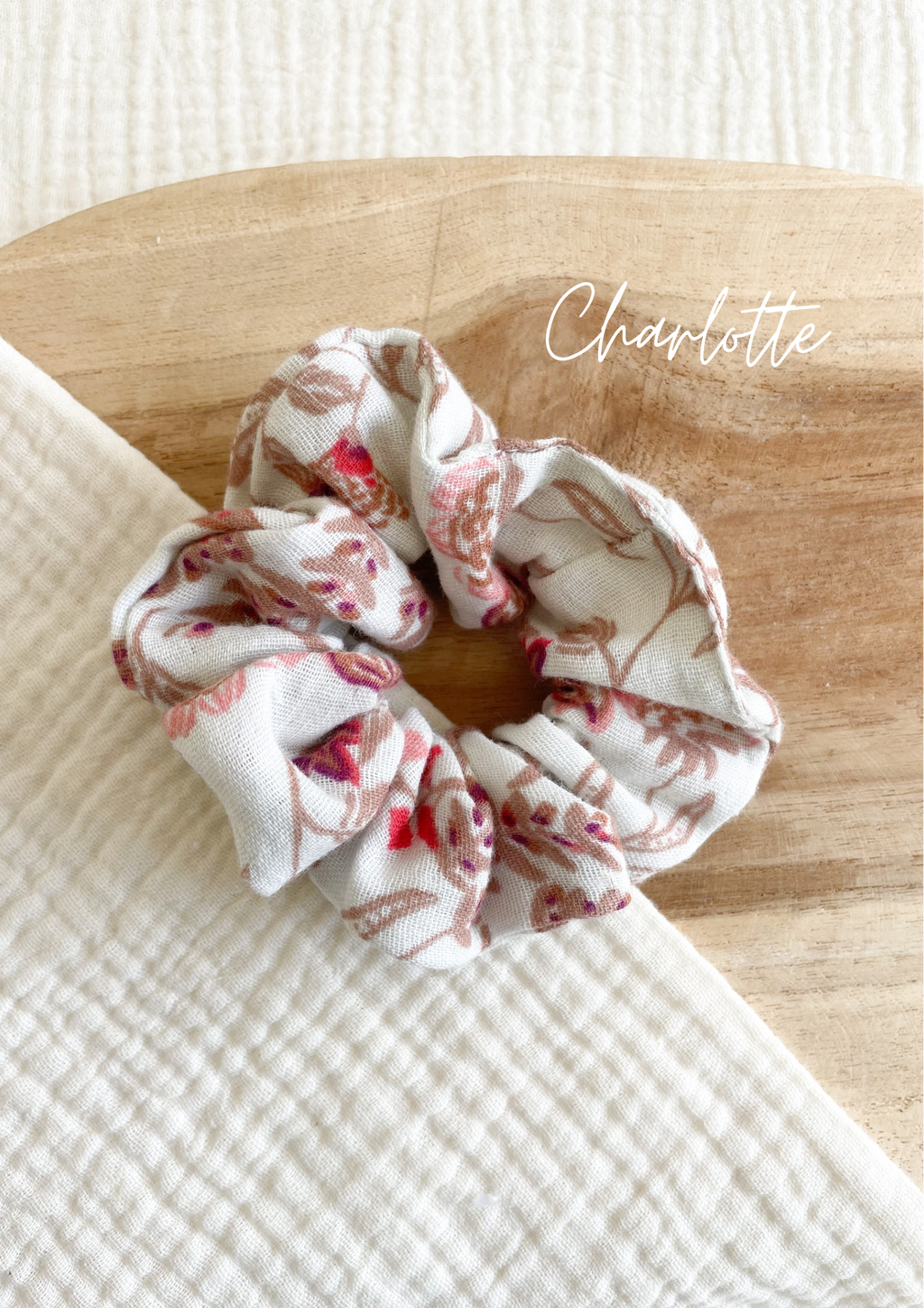 Double gauze scrunchie