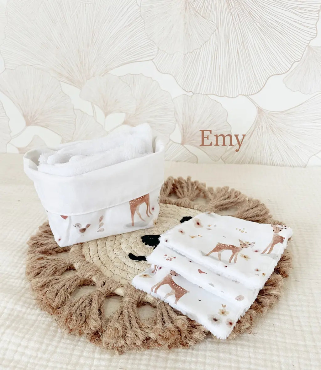 Ensemble assorti : les 10 lingettes bébé et la panière - Emy