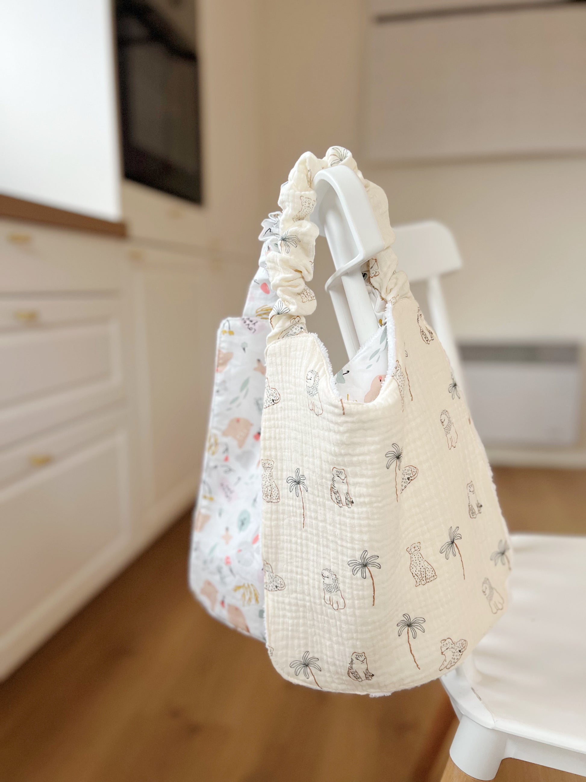 Großes Lätzchen (2-8 Jahre) / Kantinenhandtuch