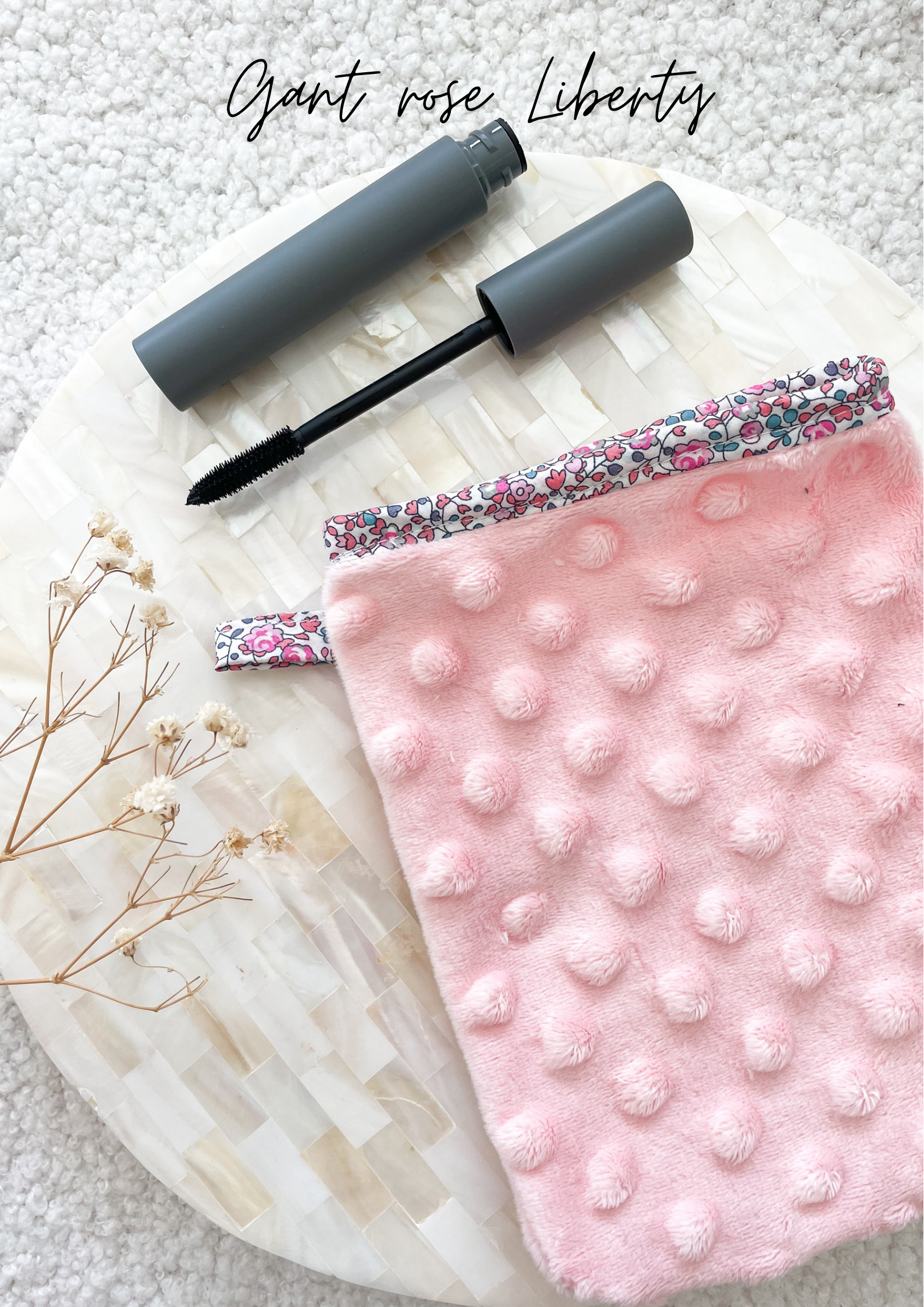 Gant démaquillant (démaquille avec de l’eau uniquement)