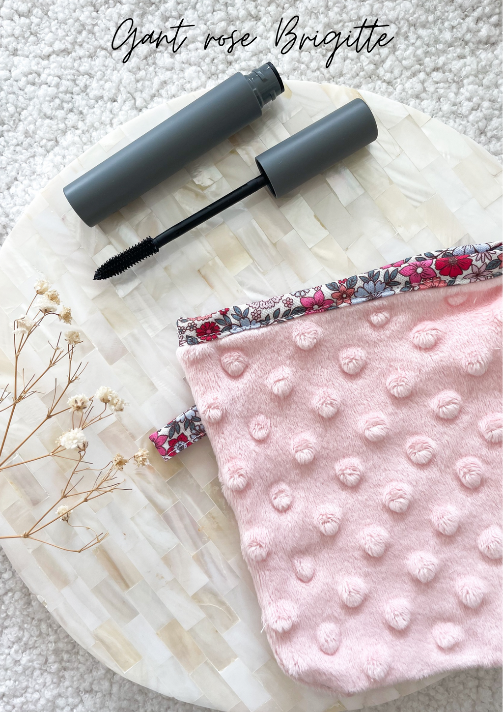 Gant démaquillant (démaquille avec de l’eau uniquement)