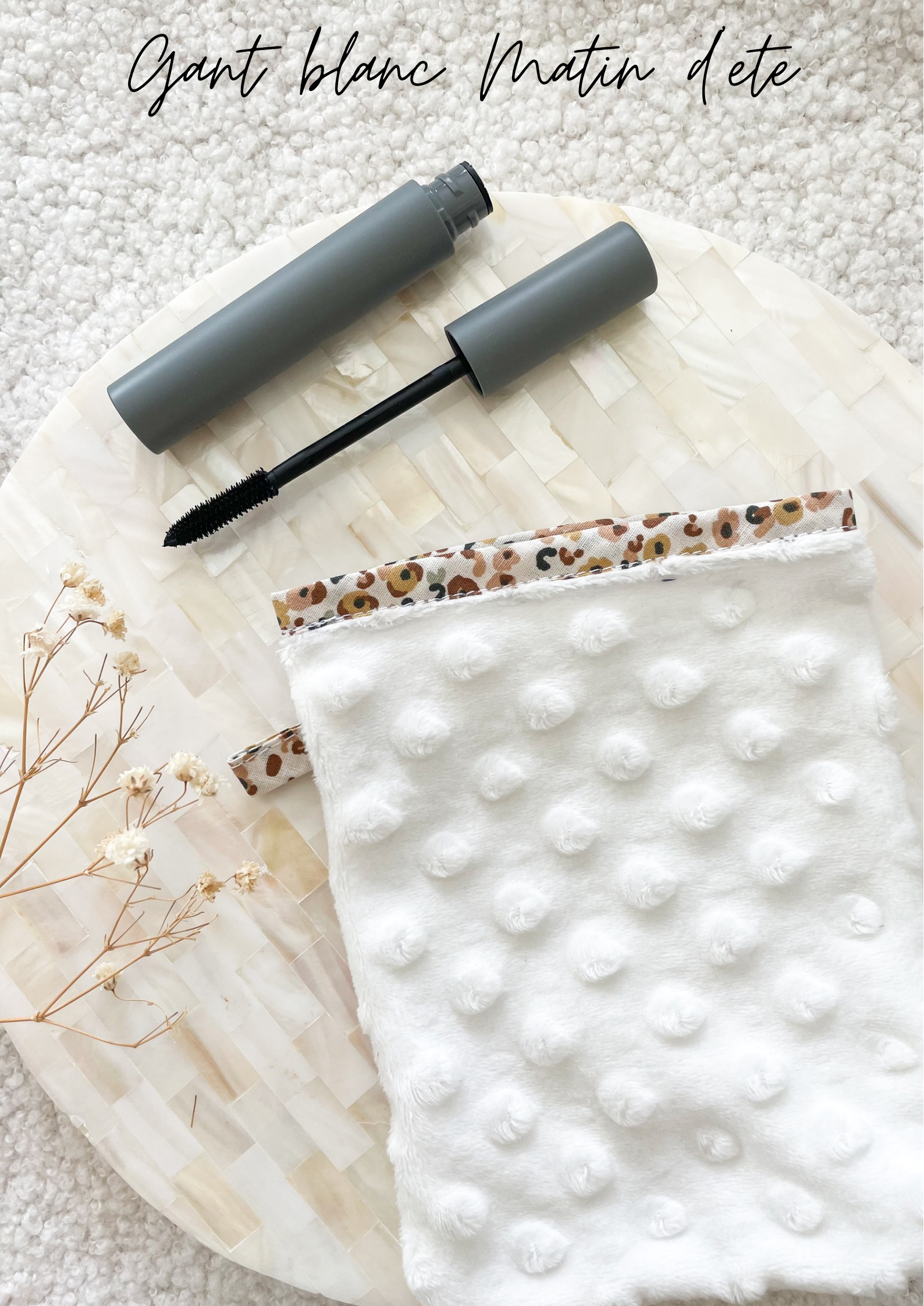 Gant démaquillant (démaquille avec de l’eau uniquement)