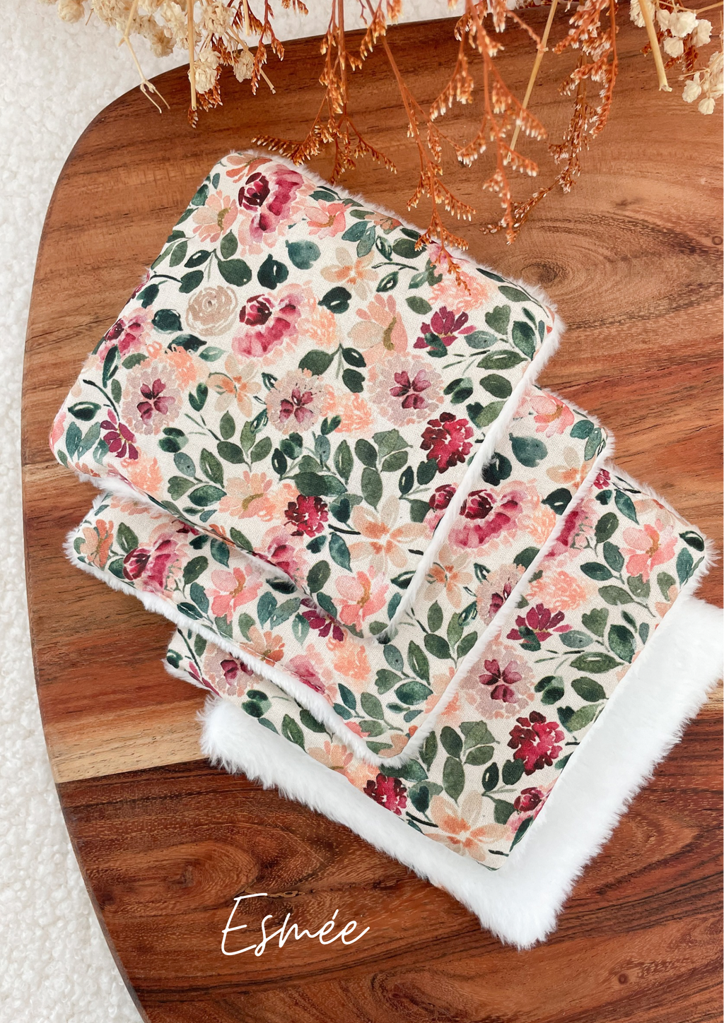 <transcy>Washable cotton comforter fabric</transcy>