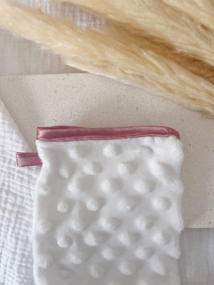 Gant nettoyant et démaquillant lavable réutilisable serviette écologique en microfibre  démaquillant pour le visage - DIAYTAR SÉNÉGAL