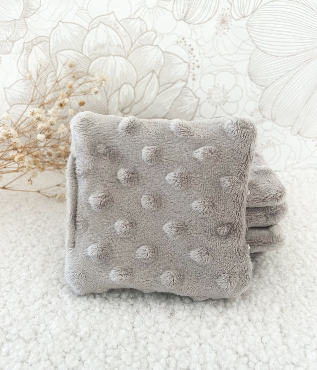 Pack of 5 magic cotton pads (removes makeup with water only)