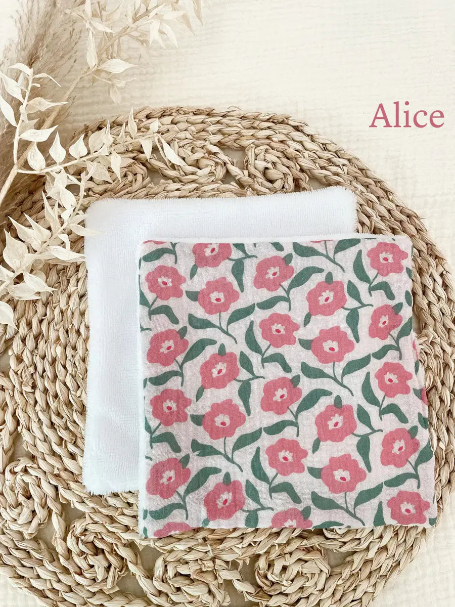 Double gaze Alice - 3