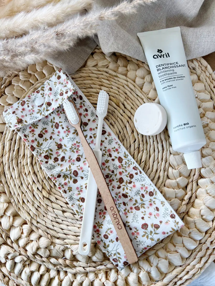 Etui imperméable pour brosse à dent et dentifrice / pochette à couvert - 2