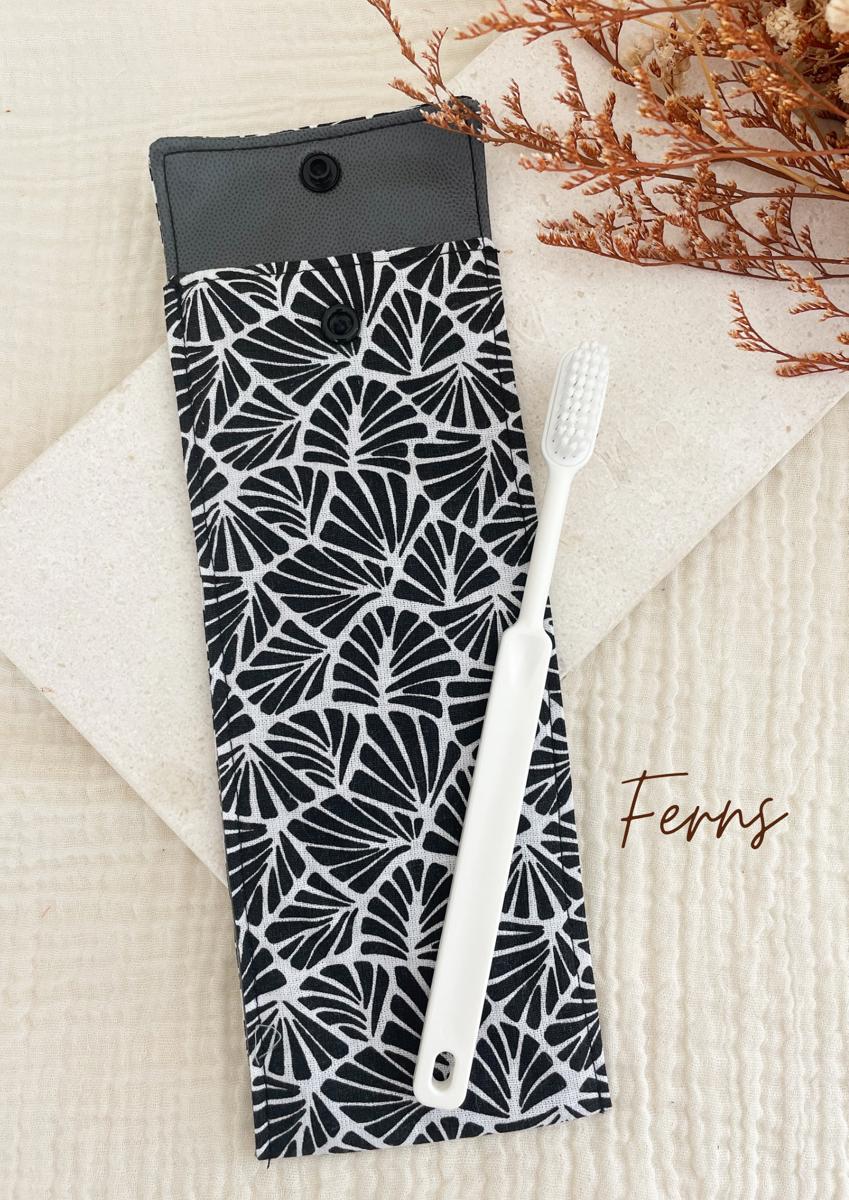 Etui imperméable pour brosse à dent et dentifrice / pochette à couvert - Ferns