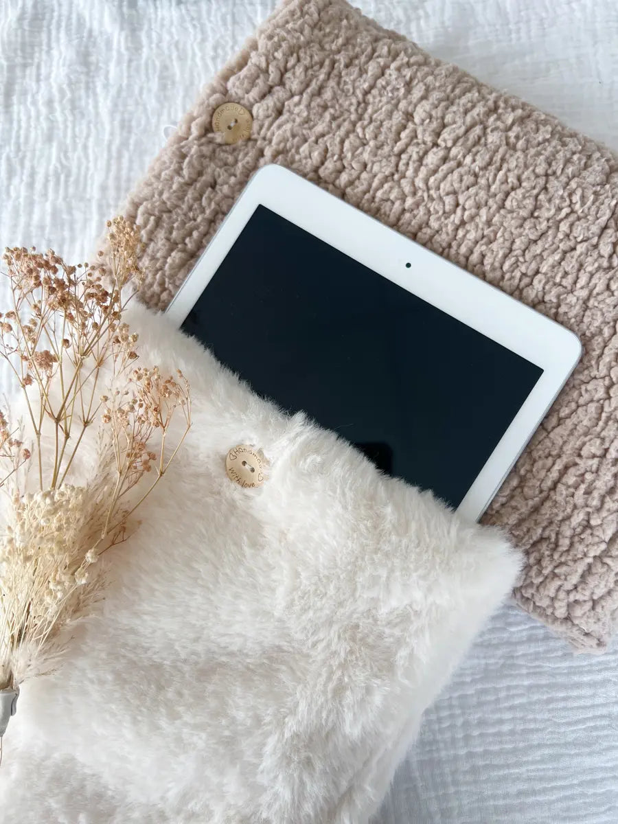 Grande pochette à livre ou tablette moumoute - 1