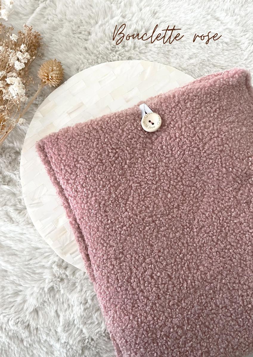 Grande pochette à livre ou tablette moumoute - Bouclette rose