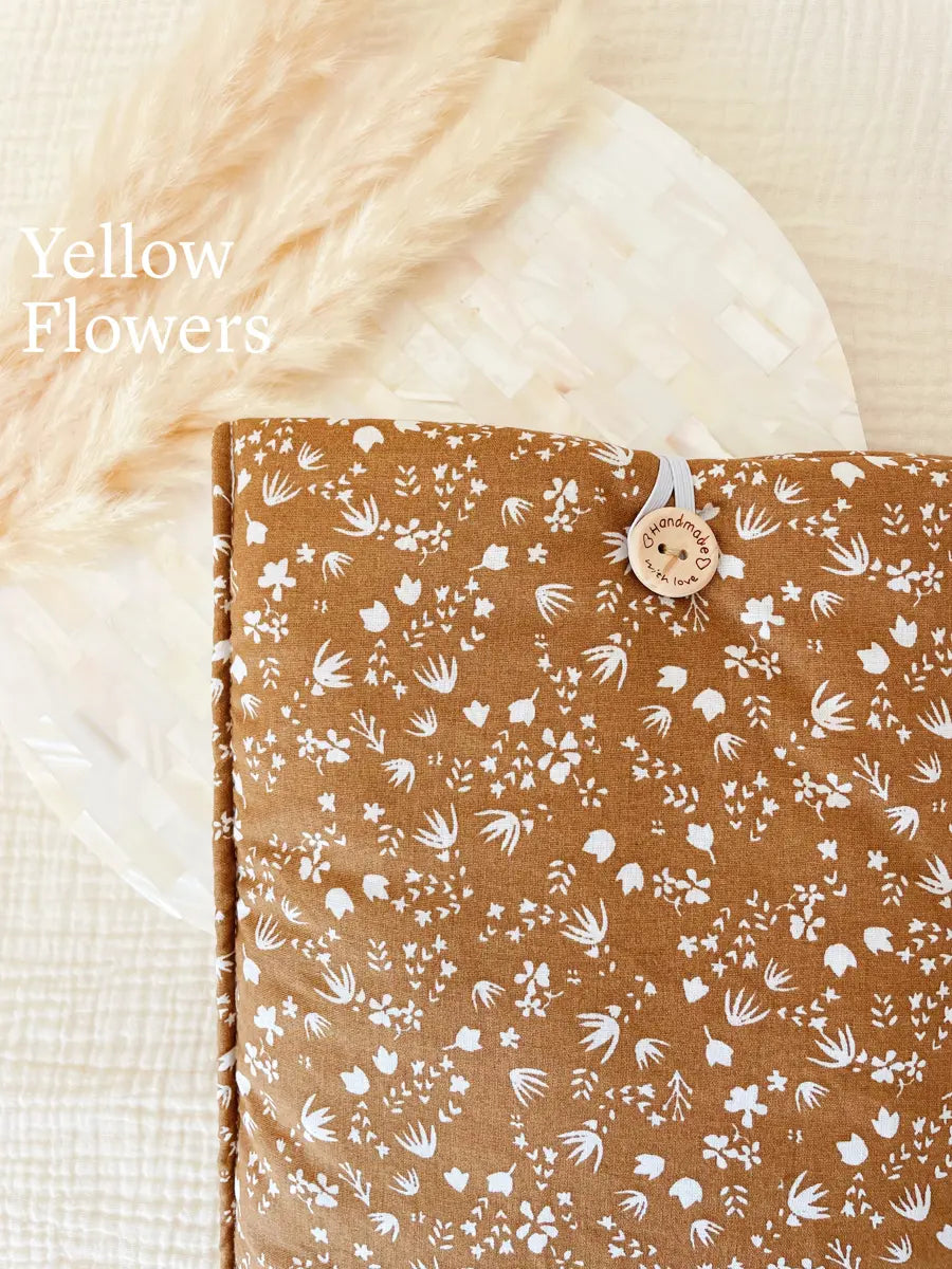 Grande pochette à livre ou tablette - Yellow flowers