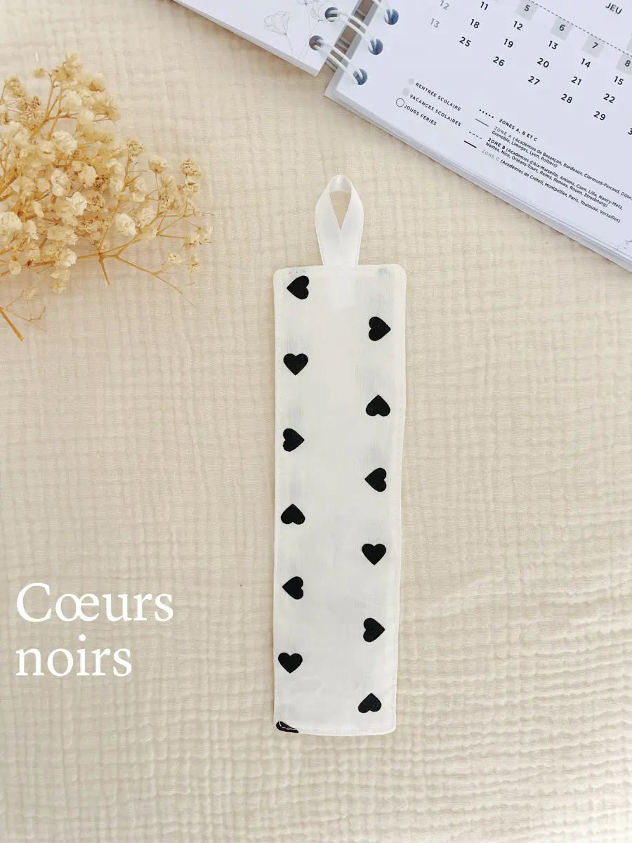 Marque-page en coton - Coeurs noirs