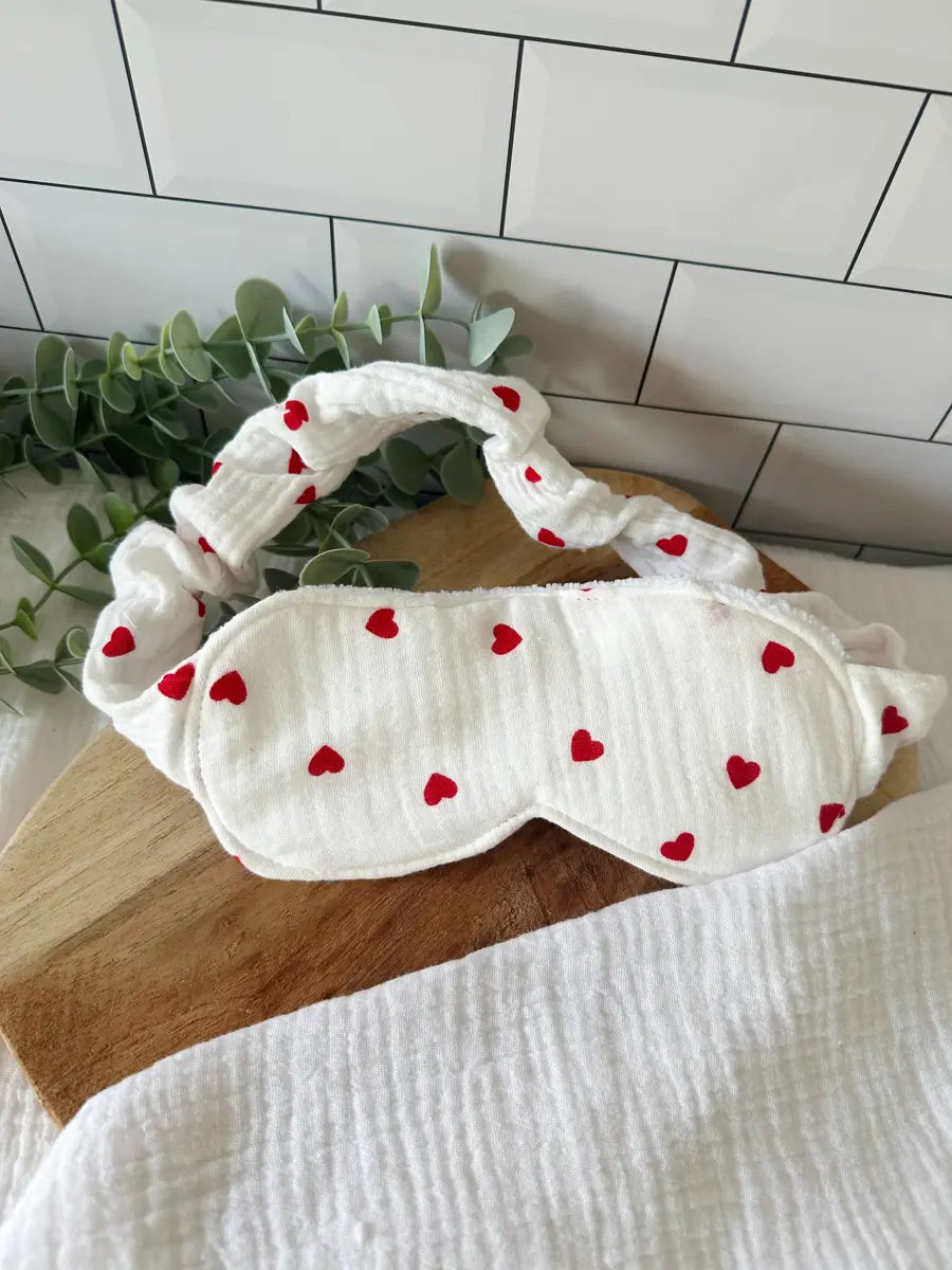 Masque de nuit avec finitions « froufrous » - 2