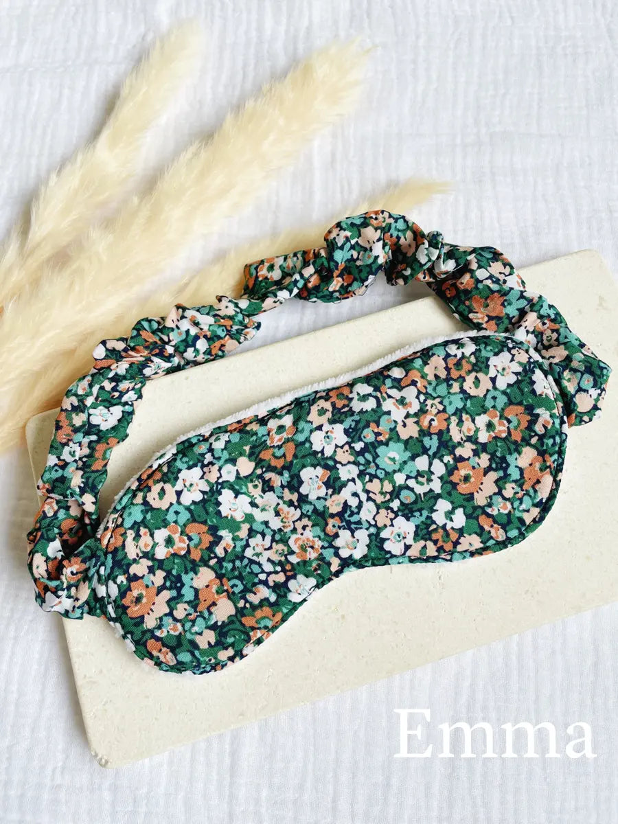 Masque de nuit avec finitions « froufrous » - Emma