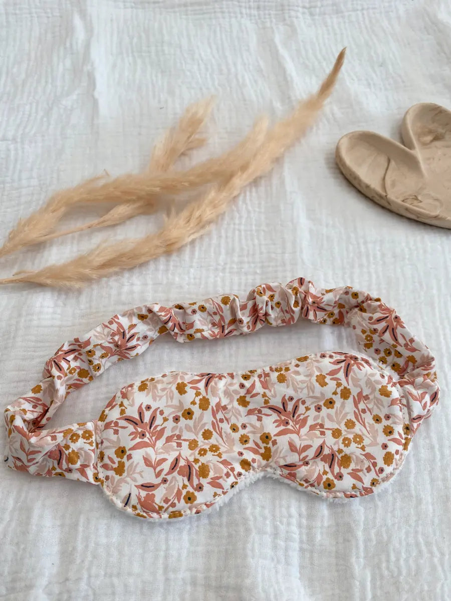 Masque de nuit avec finitions « froufrous » - Spring