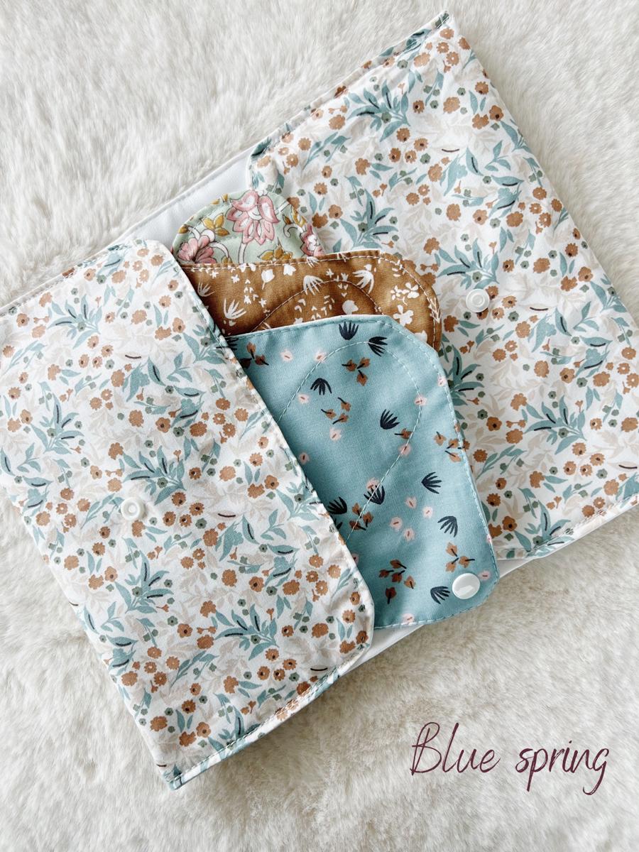 Pochette à culottes menstruelles/serviettes hygiéniques lavables - Blue spring