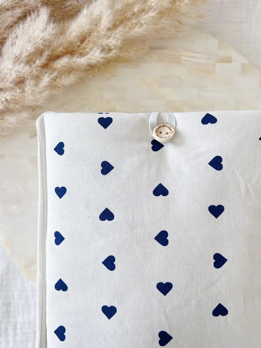 Pochette en tissu pour livre de poche - Pochette pour livre ou liseuse - Cœurs bleus