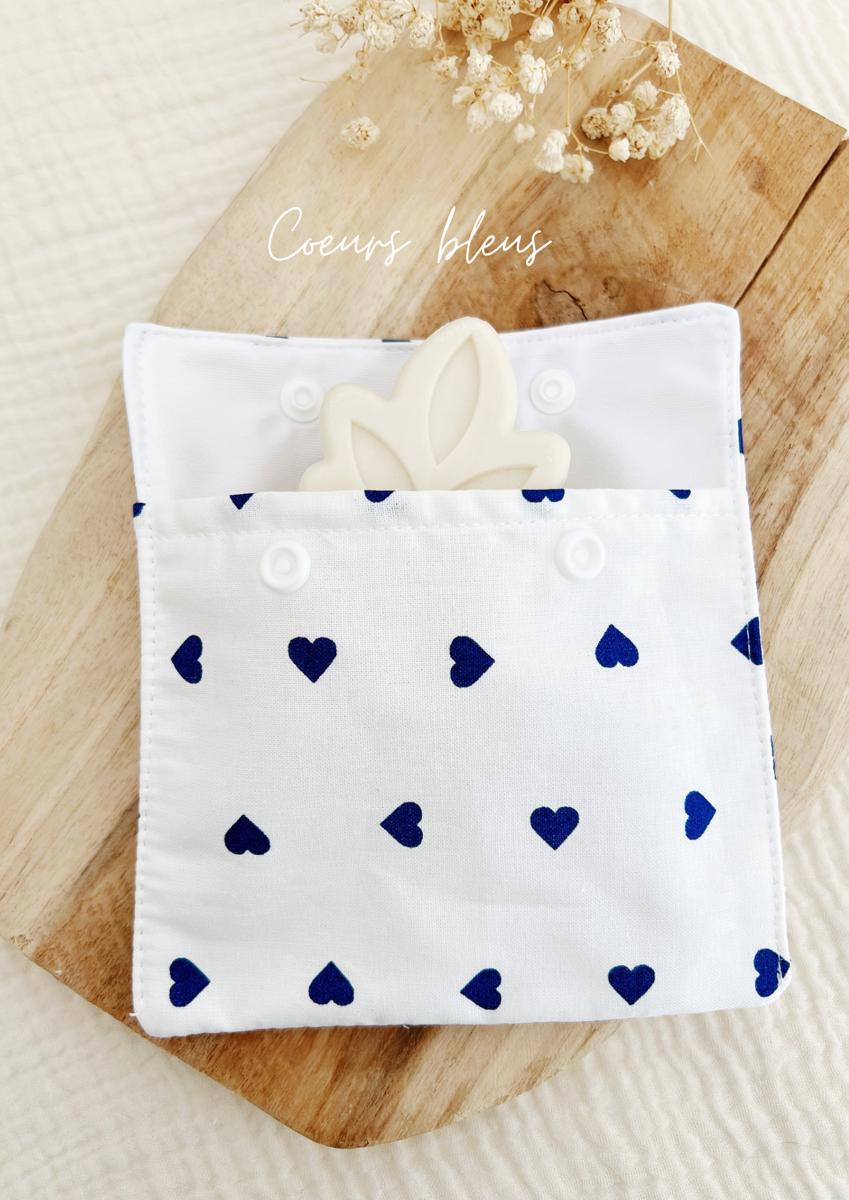Pochette à savon imperméable petit format - Cœurs bleus