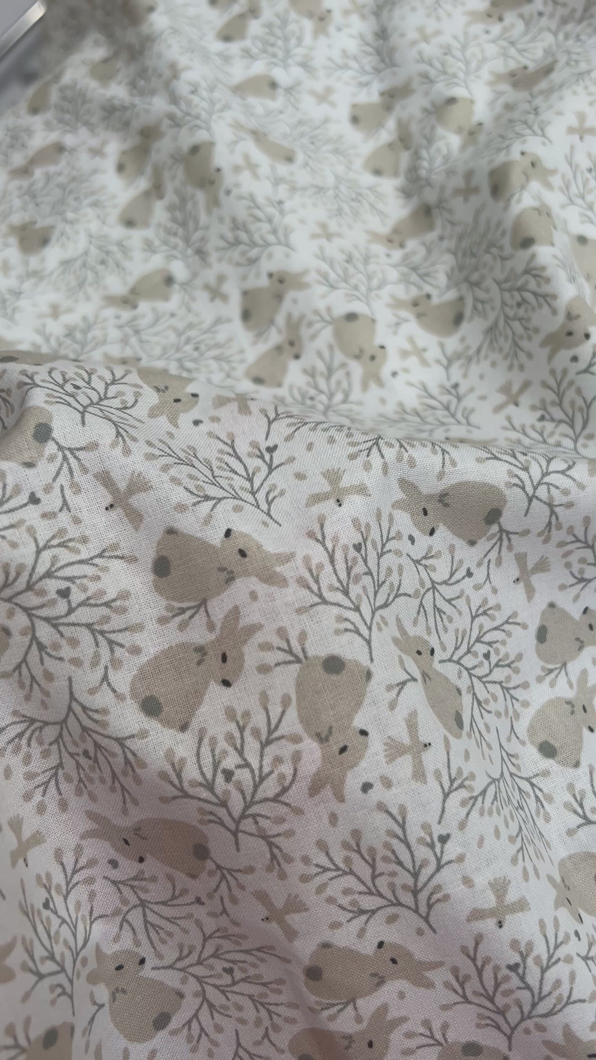 Baumwolle mit Hasen- und Vogel-Print