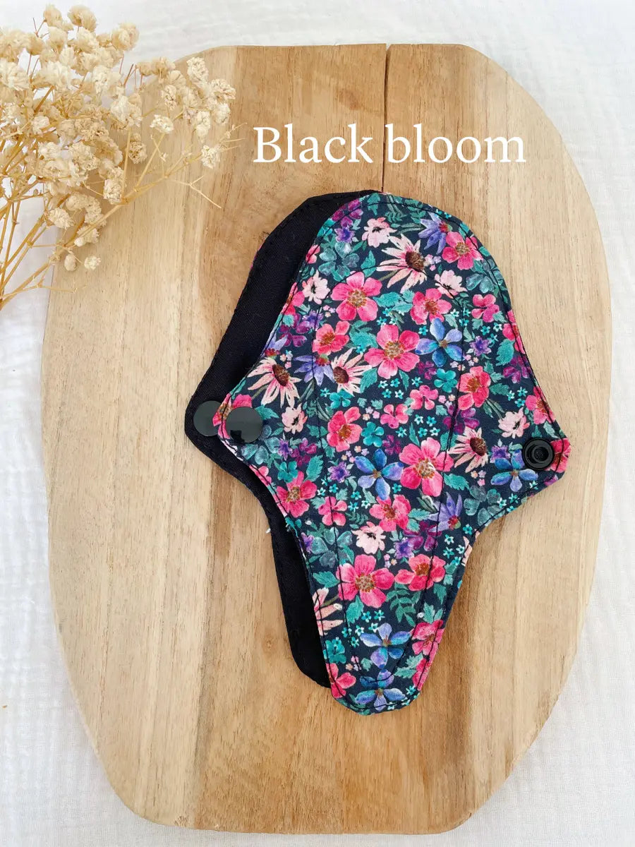 Protège-string lavable - Black bloom