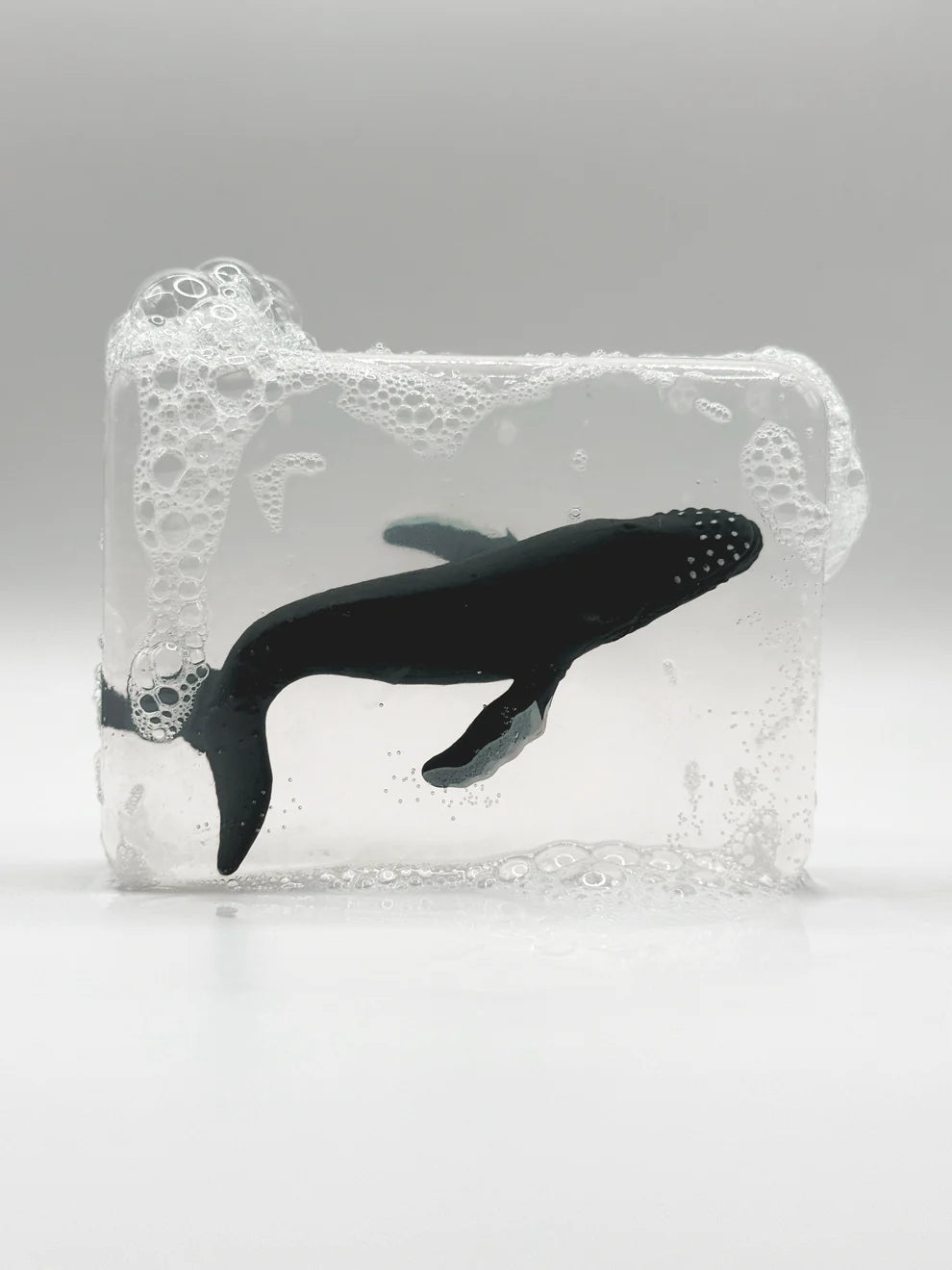 Savon avec figurines au choix (animaux, dinosaures, ...) - Baleine à bosse