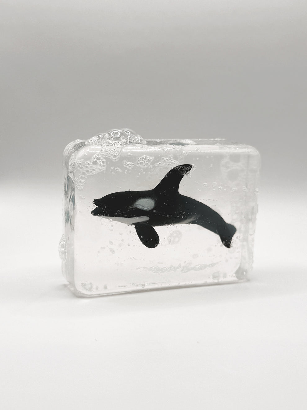 Savon avec figurines au choix (animaux, dinosaures, ...) - Orque