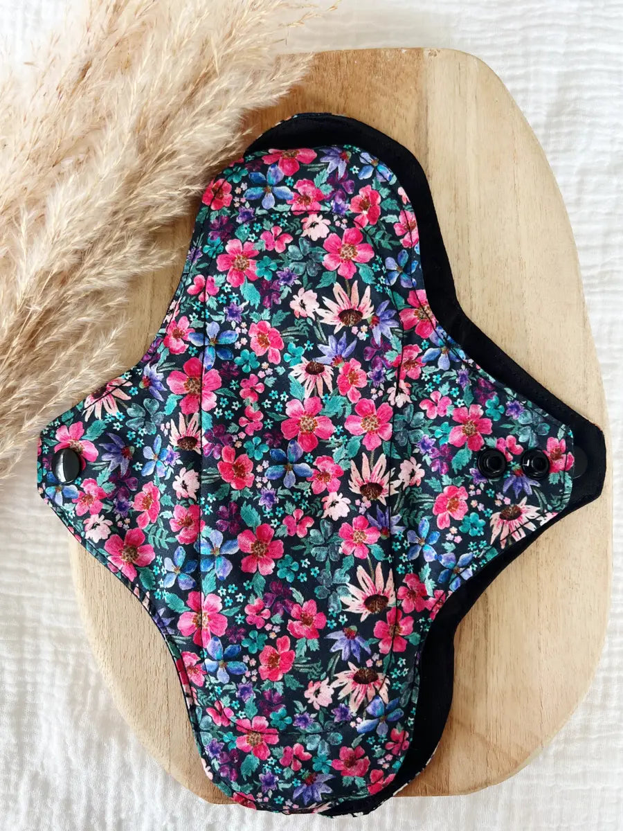 Serviette hygiénique lavable pour flux important - Black bloom