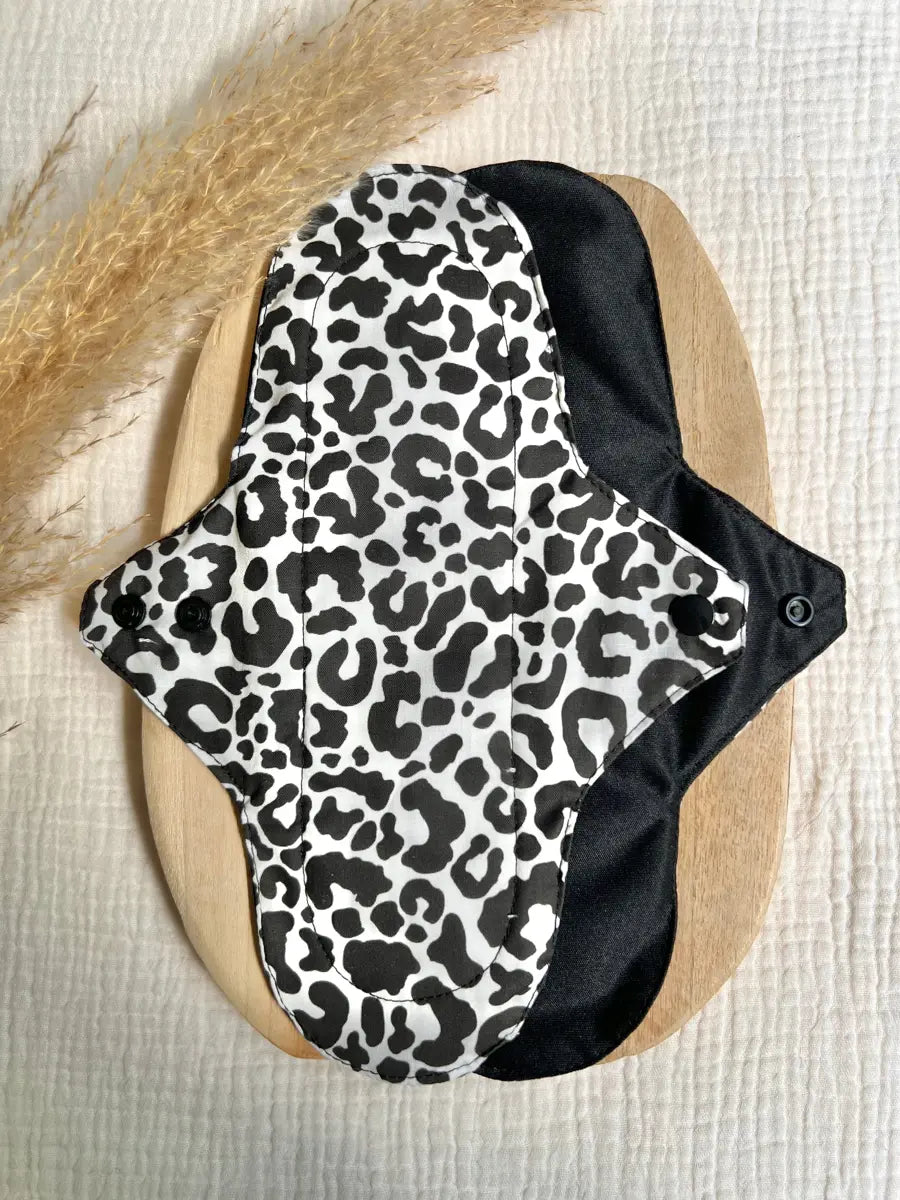 Serviette hygiénique lavable NUIT pour flux abondants - Panthère