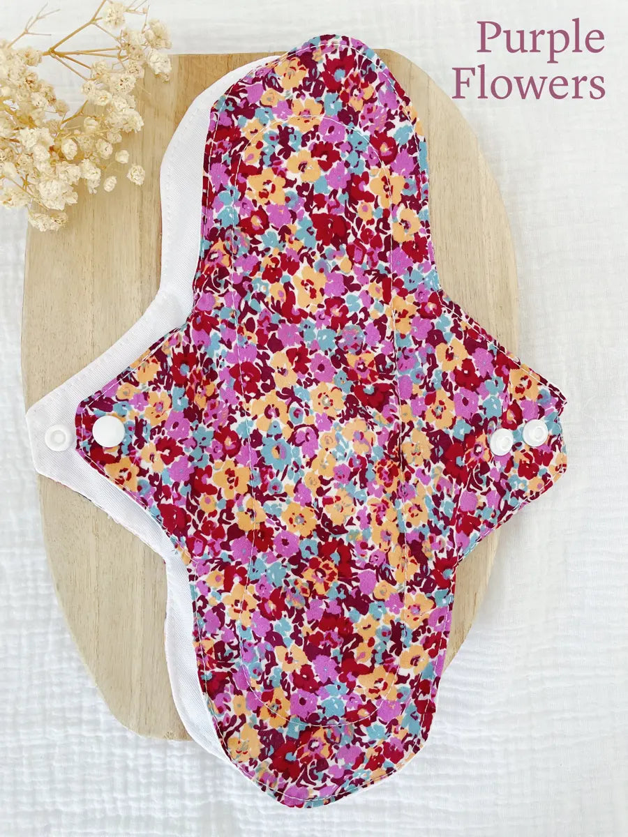 Serviette hygiénique lavable NUIT pour flux abondants - Purple flowers