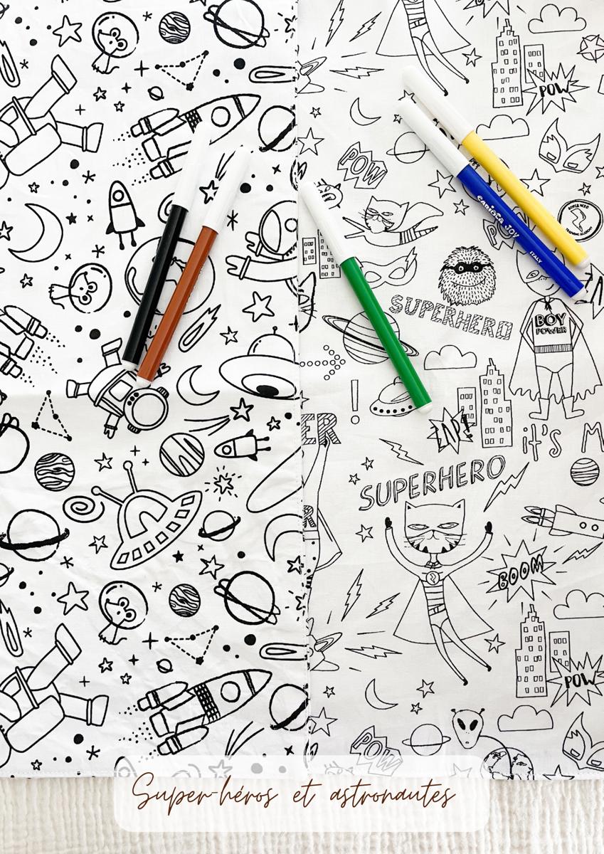 TAPIS de coloriage lavable (et ses feutres) - Super-héros et astronautes