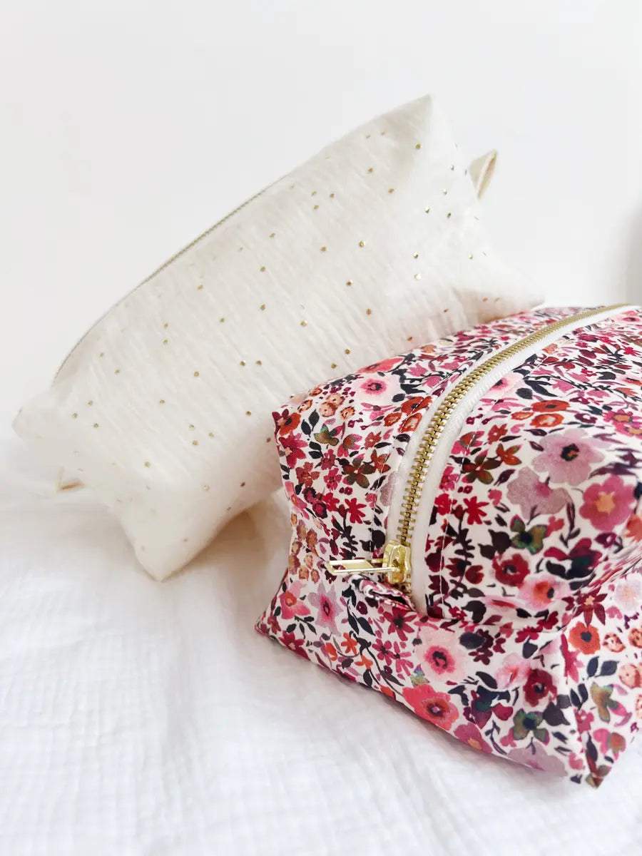 Trousse de toilette (intérieur imperméable) - 1