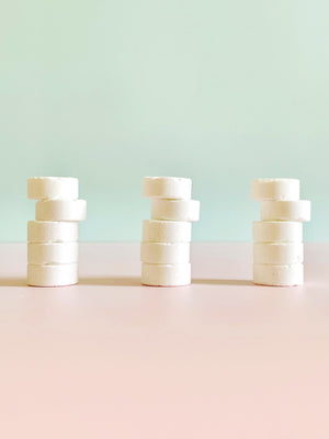 Nettoyant multi usage en pastille (pin/eucalyptus) - Anotherway - Les cotons de Romane : Produits d'hygiène réutilisables et lavables